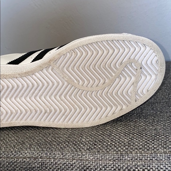 Adidas Superstar shoes - Picture 7 of 11